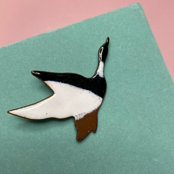 💛 Vintage Handmade Ceramic Canada Goose Brooch - Picture 1 of 4